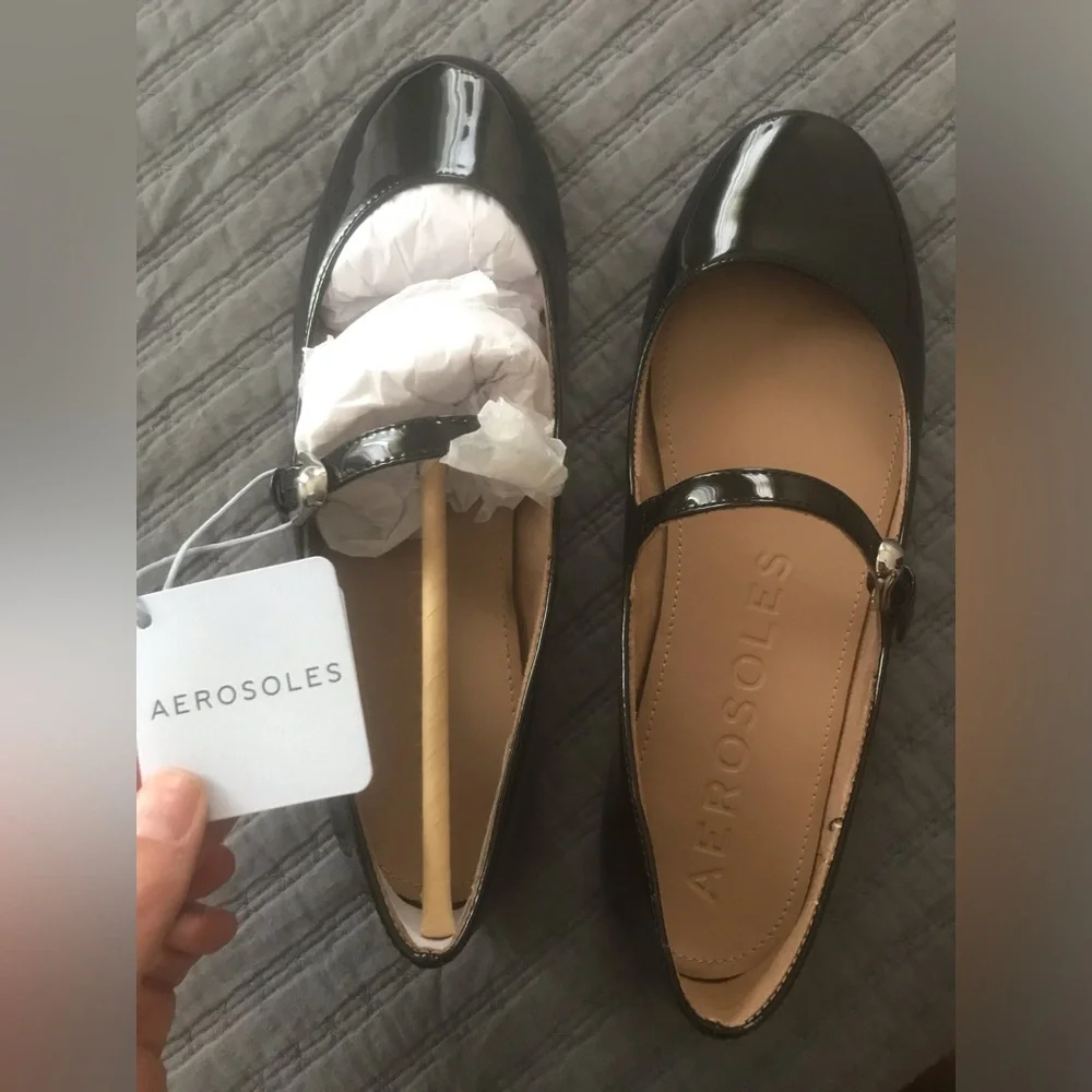 NWT Aerosoles Black Patent Mary Jane Ballet Flats size 8